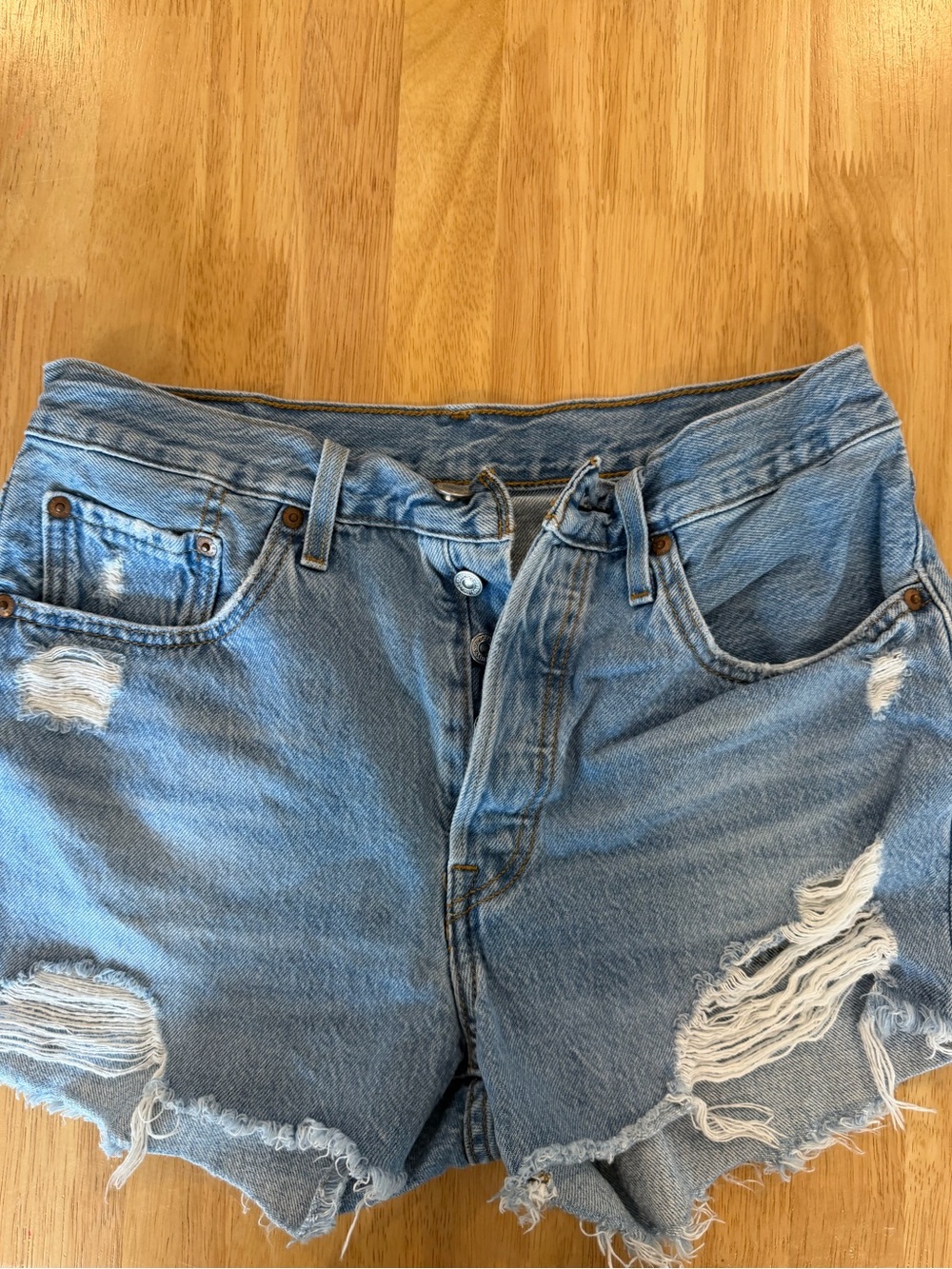 LEVIS Distressed Light Blue Denim Women’s Shorts